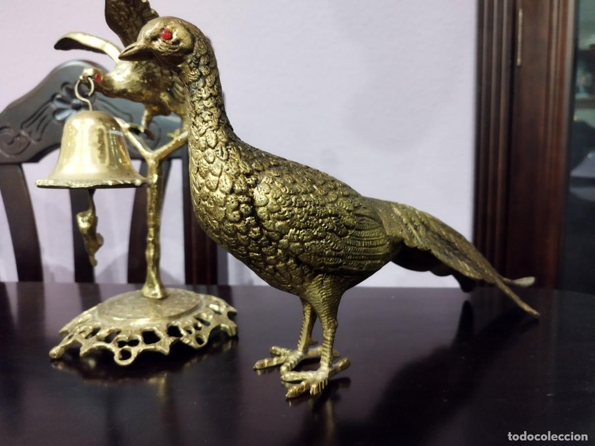 Antig&uuml;edades: ANTIGUO CONJUNTO DE P&Aacute;JAROS EN BRONCE CON CAMPANA - Foto 3