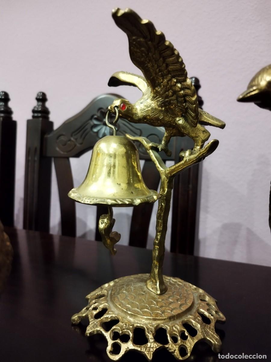 Antig&uuml;edades: ANTIGUO CONJUNTO DE P&Aacute;JAROS EN BRONCE CON CAMPANA - Foto 4