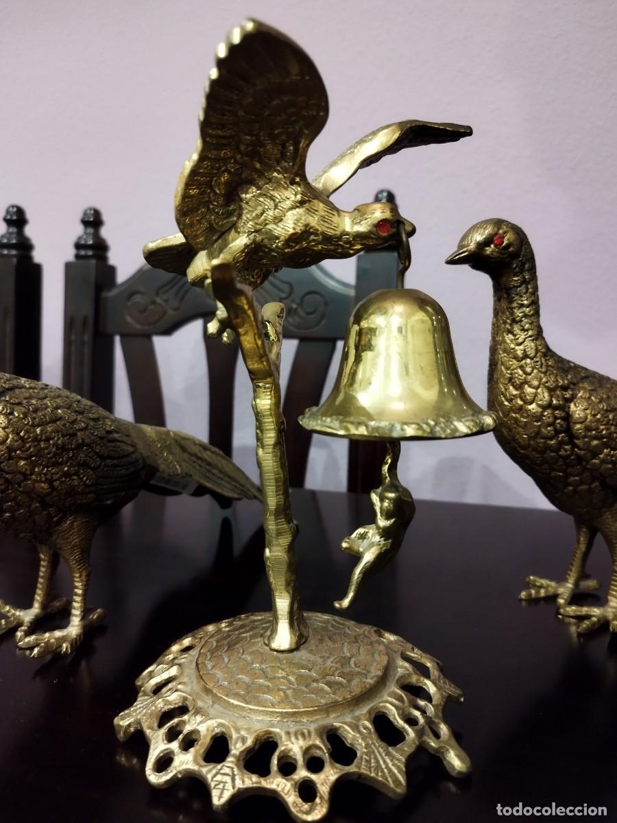 Antig&uuml;edades: ANTIGUO CONJUNTO DE P&Aacute;JAROS EN BRONCE CON CAMPANA - Foto 5
