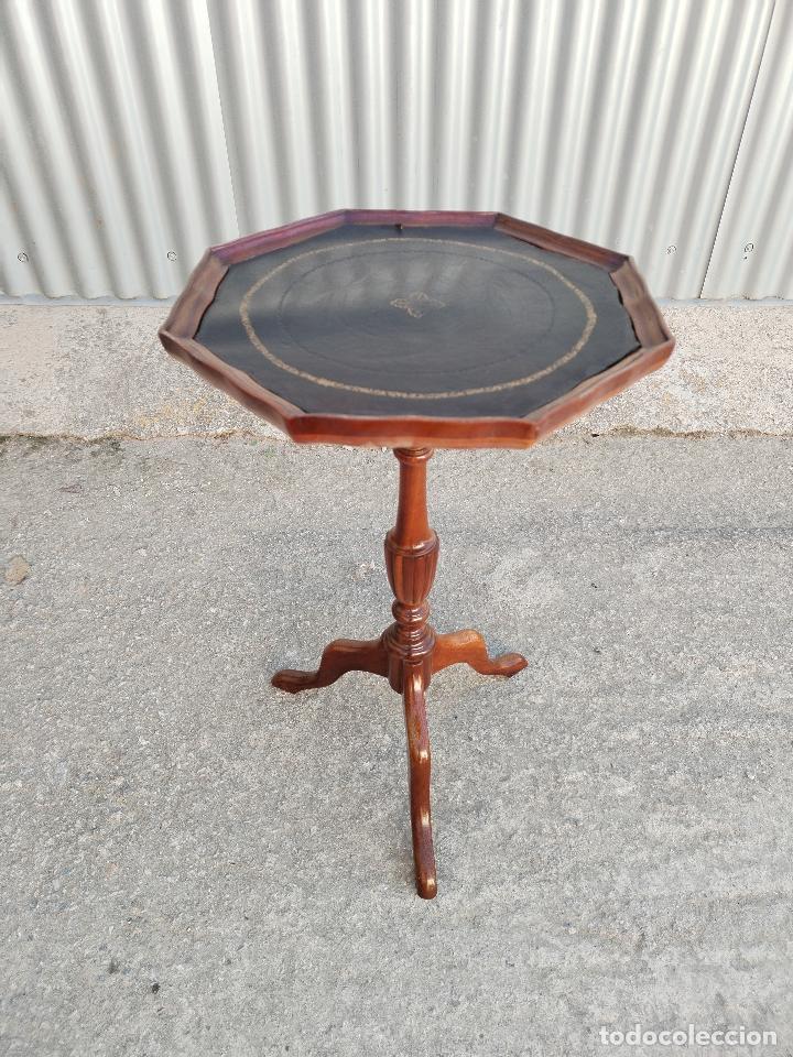 Antig&uuml;edades: mesita velador - Foto 3