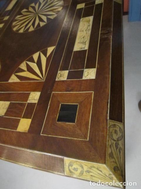 Antig&uuml;edades: Mesa de Taracea - Foto 2