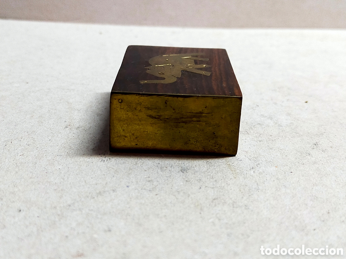 Antig&uuml;edades: CAJA CAJITA DE MADERA CON INCRUSTACION DE LATON, ELEFANTE. RECTANGULAR. - Foto 3