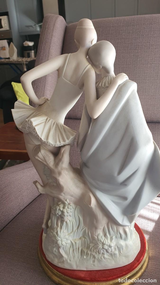 Antig&uuml;edades: Arlequin con mandolina y bailarina. Lladr&oacute; - Foto 3