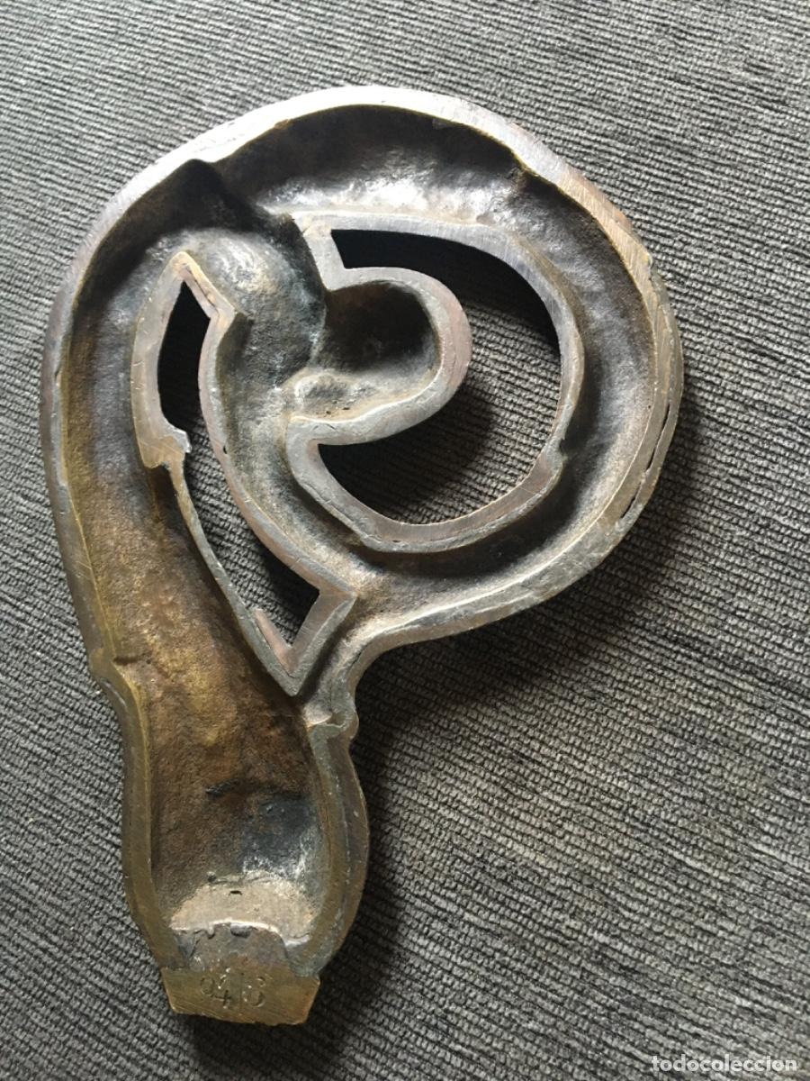 Antig&uuml;edades: Baculo bronce xix angel molde - Foto 2