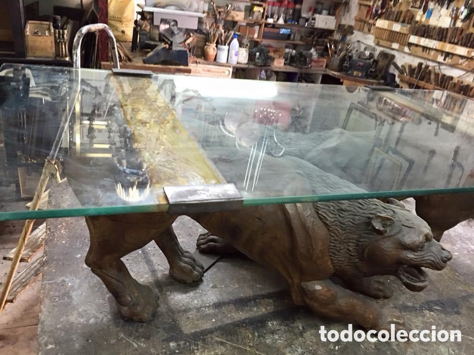 Antig&uuml;edades: Mesa baja LEONES en madera tallada - Foto 2
