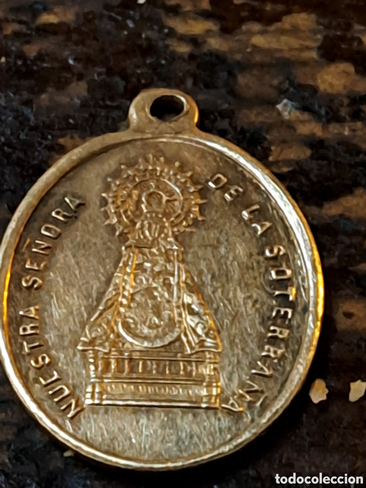 Antig&uuml;edades: Medalla de bronce de la virgen de la Soterra&ntilde;a - Foto 1