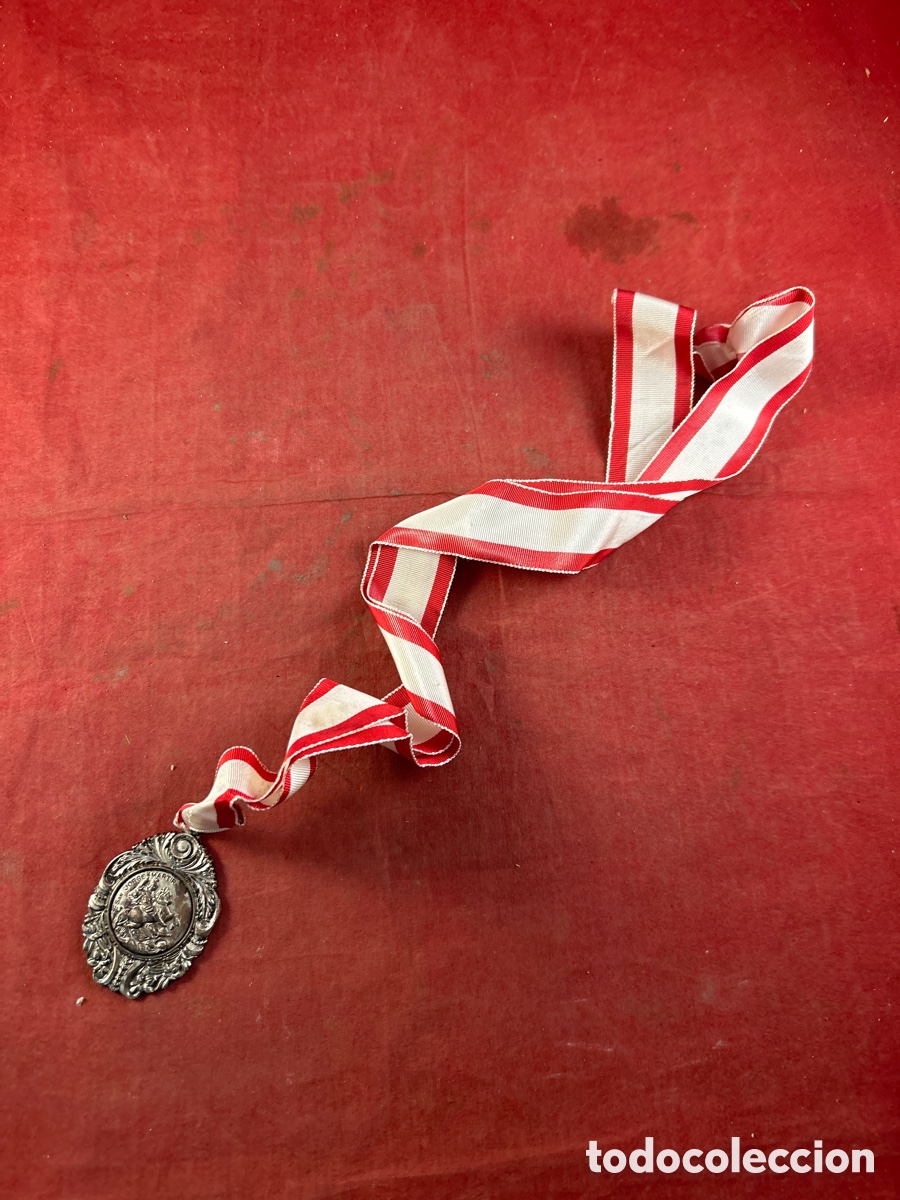 Antig&uuml;edades: MEDALLA SAN JORGE - Foto 1