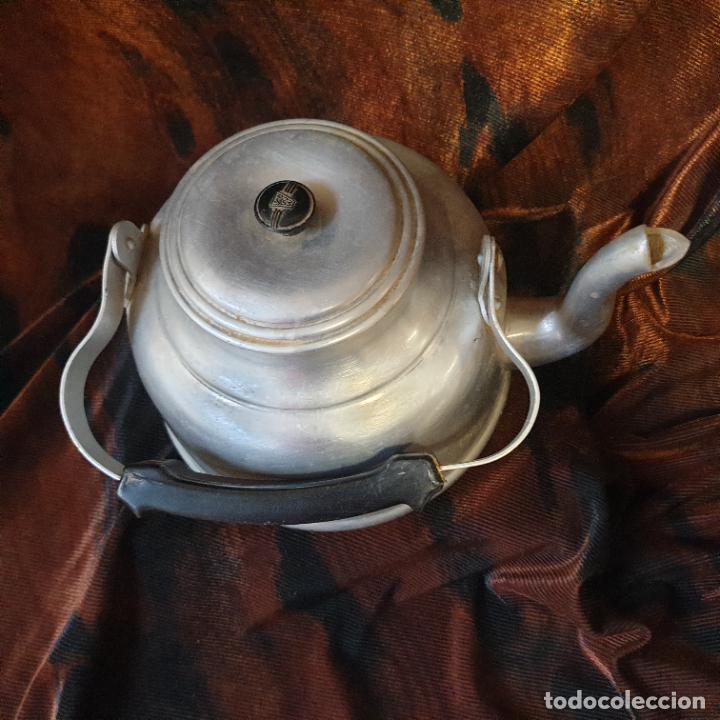 Antig&uuml;edades: ANTIGUA TETERA-CAFETERA DE ALUMINIO - Foto 2