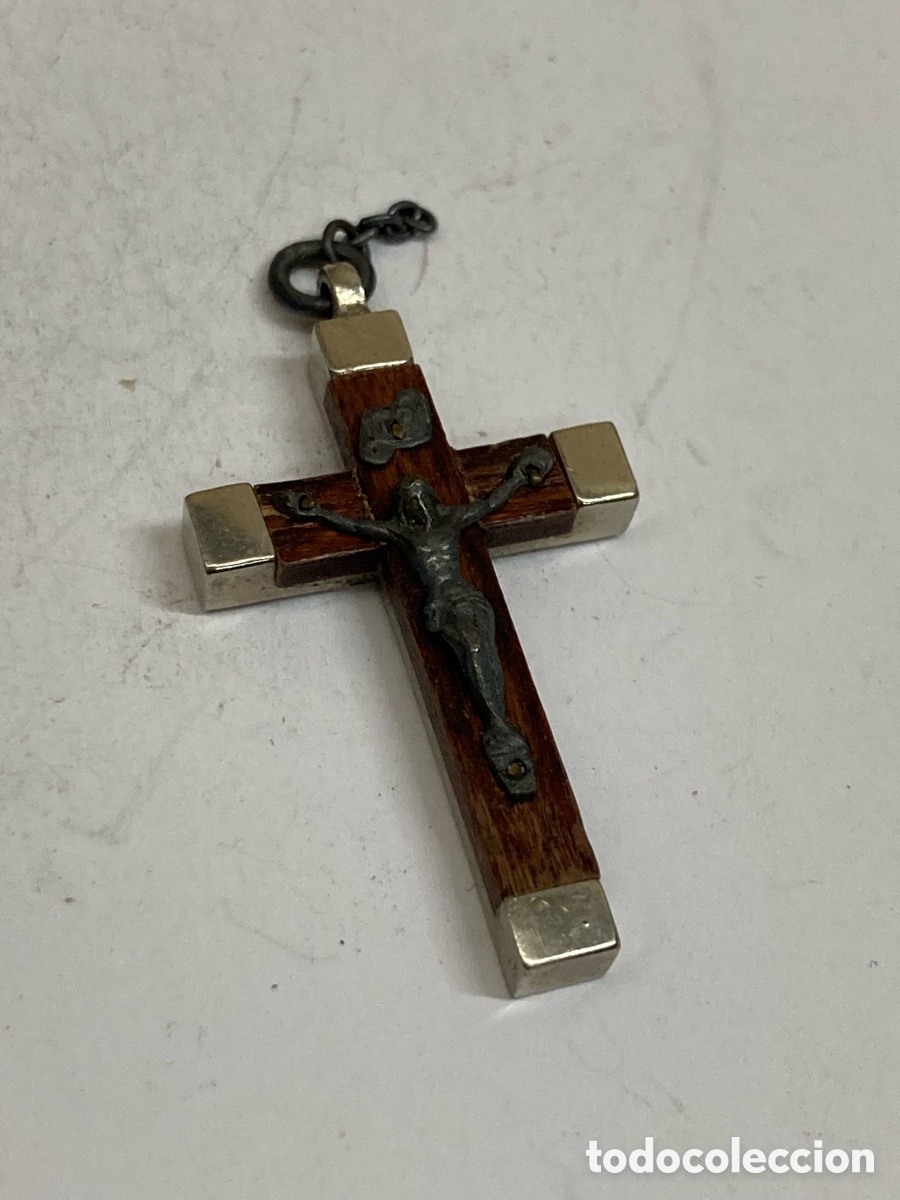 Antig&uuml;edades: Cruz de metal y madera C180 - Foto 1