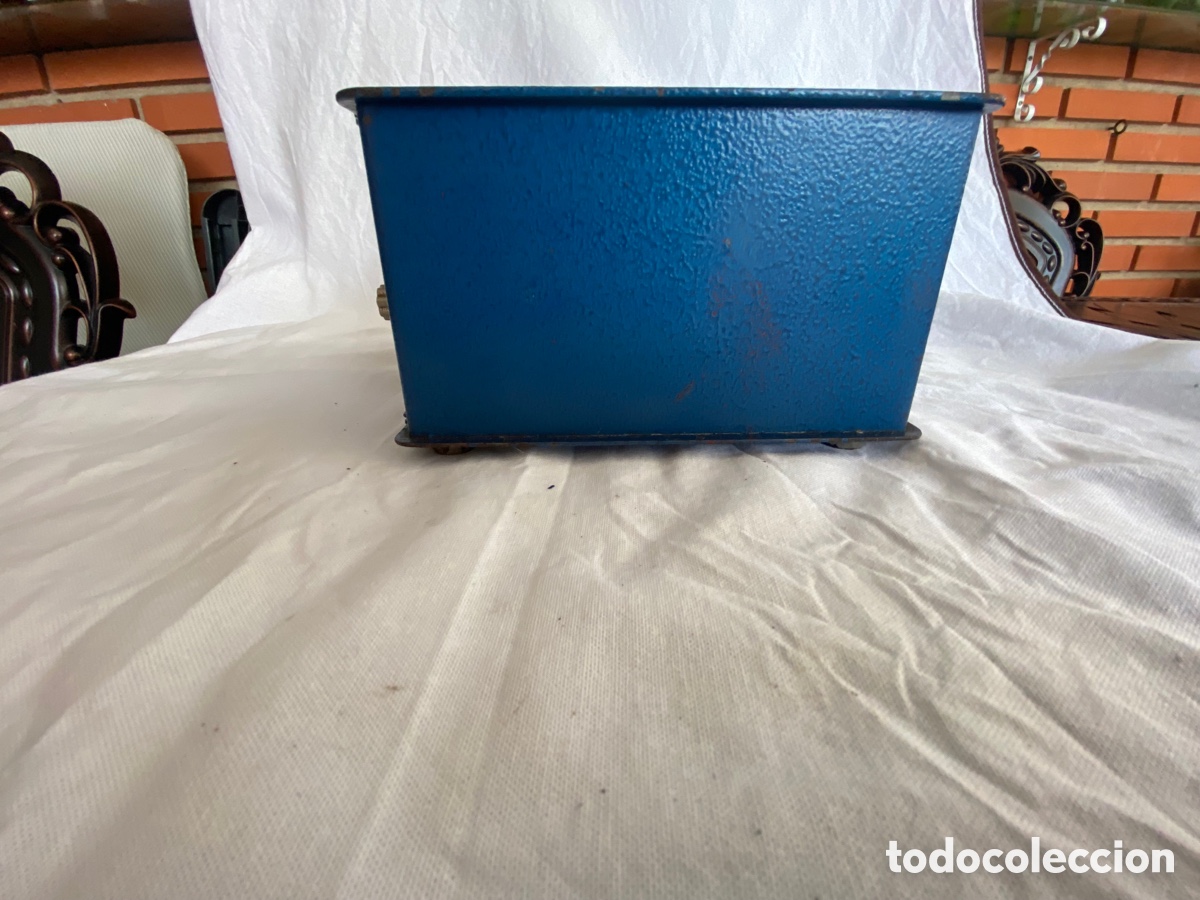 Antig&uuml;edades: Caja de caudales con clave y llave funciona perfectamente - Foto 7