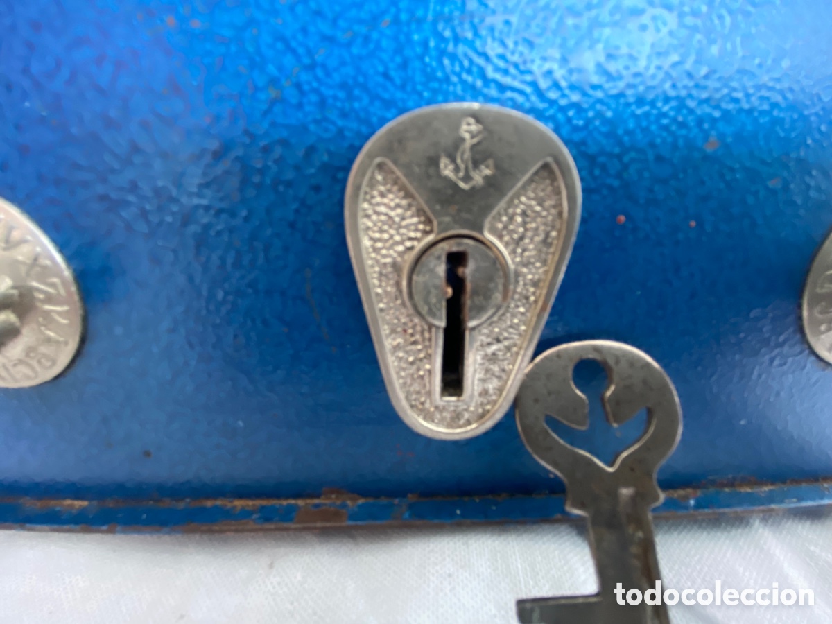 Antig&uuml;edades: Caja de caudales con clave y llave funciona perfectamente - Foto 10