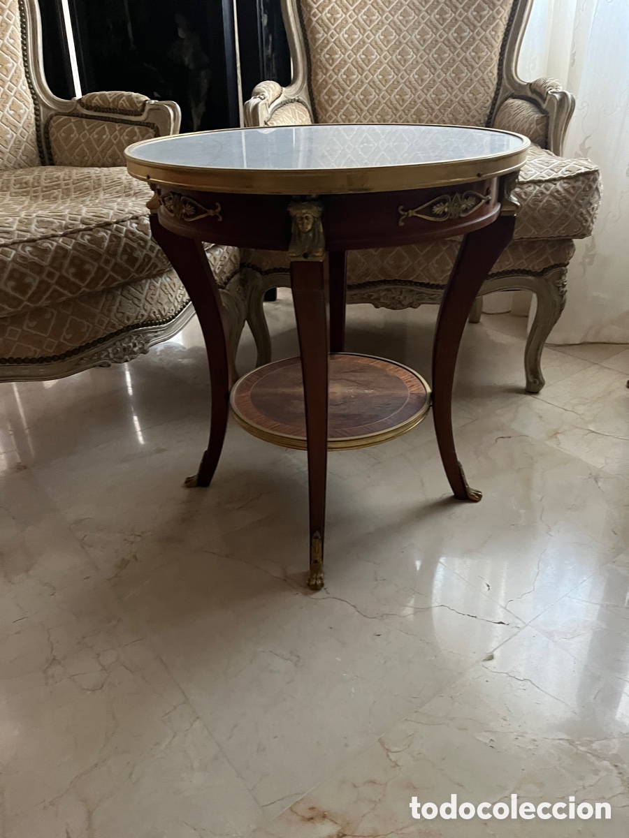 Antig&uuml;edades: Mesa auxiliar de &eacute;poca y estilo imperio - Foto 2