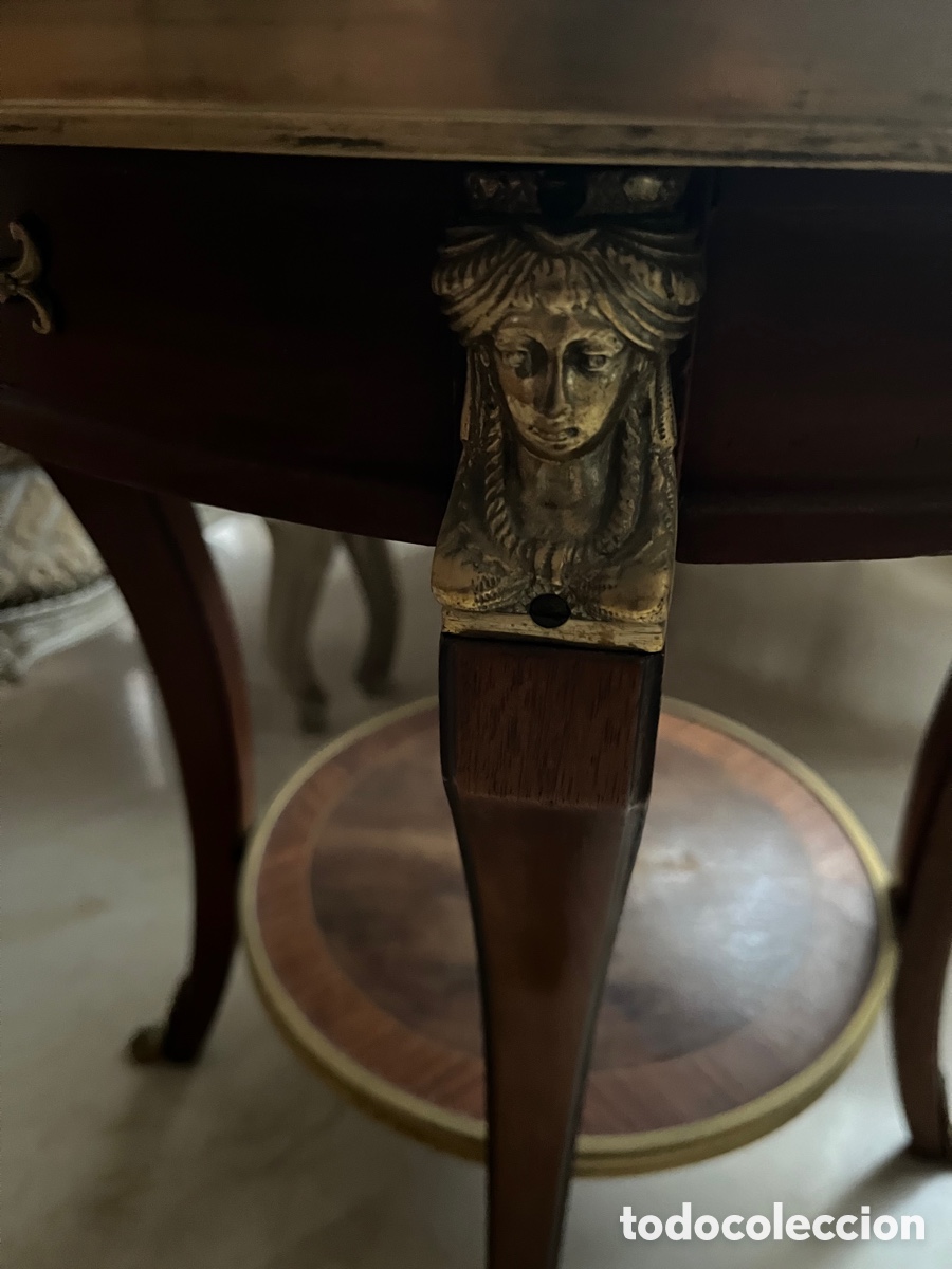 Antig&uuml;edades: Mesa auxiliar de &eacute;poca y estilo imperio - Foto 3