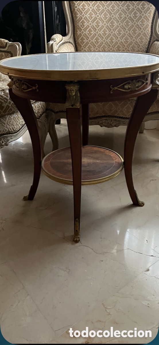 Antig&uuml;edades: Mesa auxiliar de &eacute;poca y estilo imperio - Foto 1