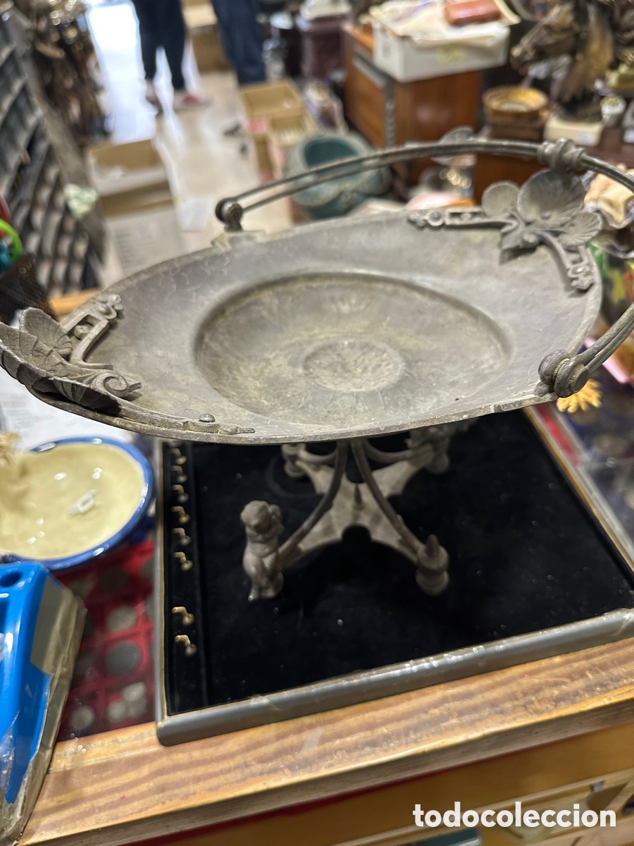 Antig&uuml;edades: Bonito frutero antiguo art deco, peltre o metal