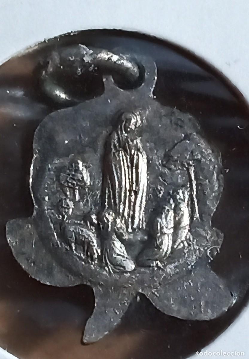 Antig&uuml;edades: MEDALLA ROSA DE LA VIRGEN DE LOURDES. - Foto 2