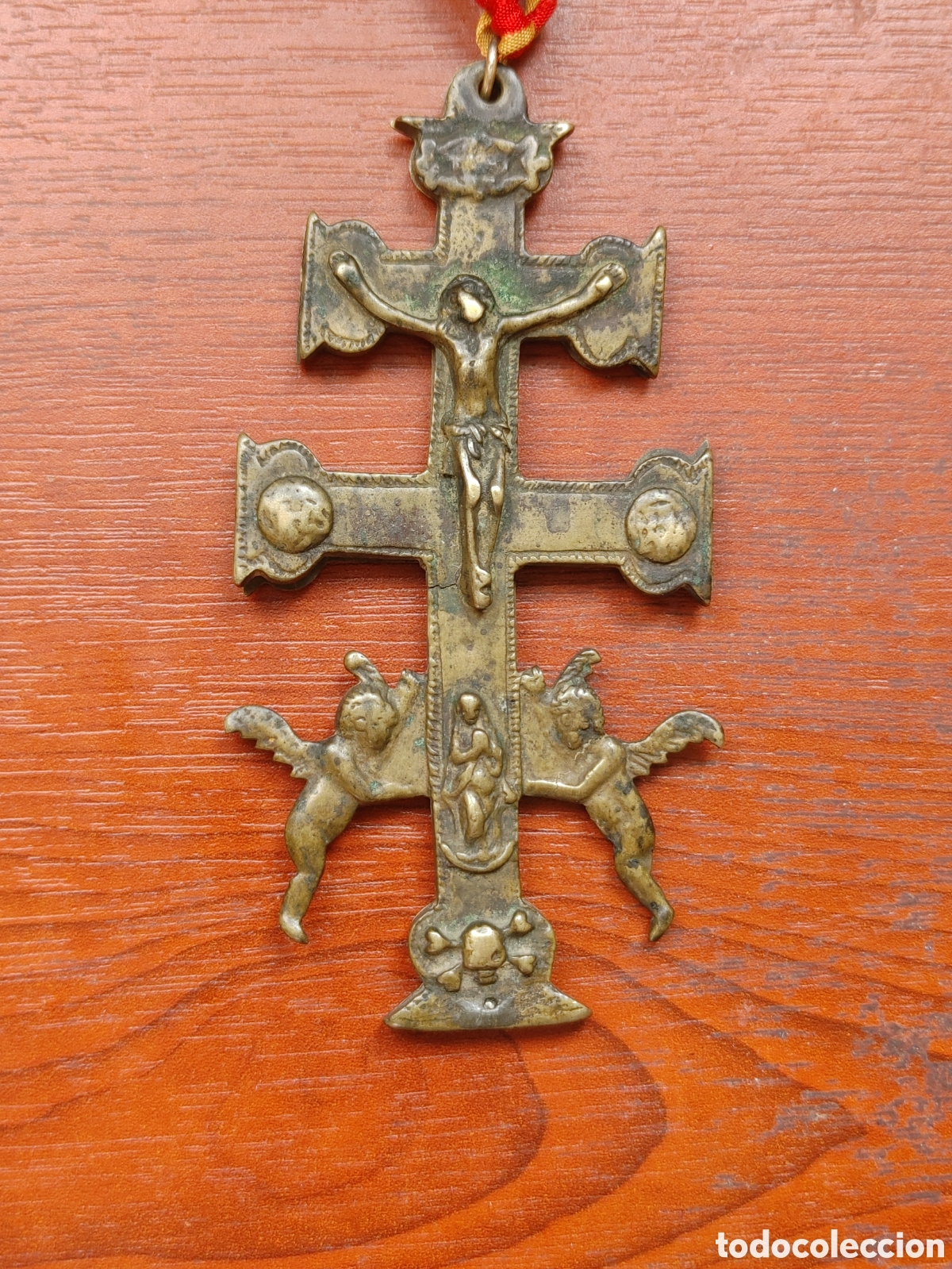 Antig&uuml;edades: Cruz de Caravaca en bronce. - Foto 1