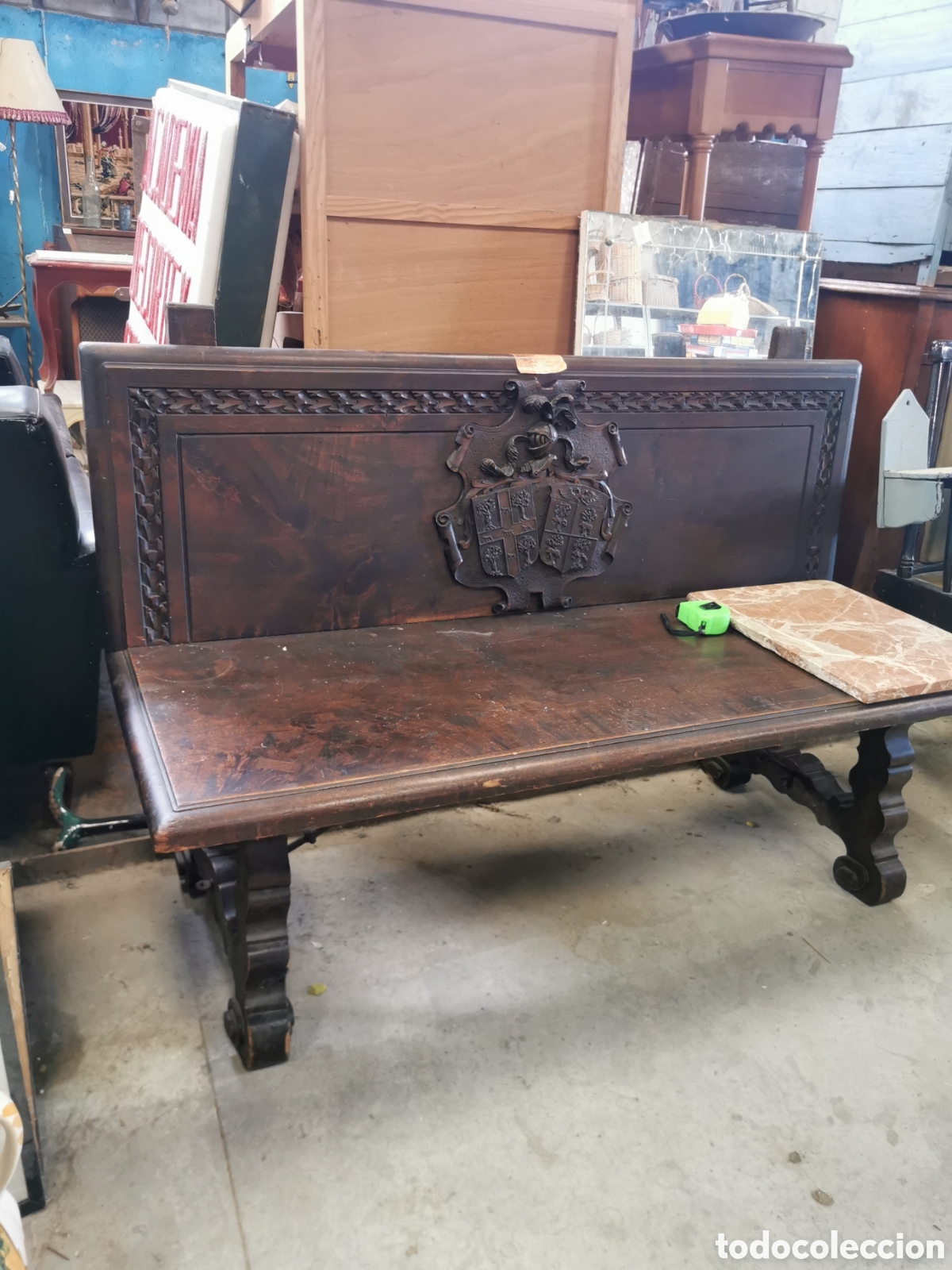 Antig&uuml;edades: Banco o esca&ntilde;o antiguo de madera. - Foto 1