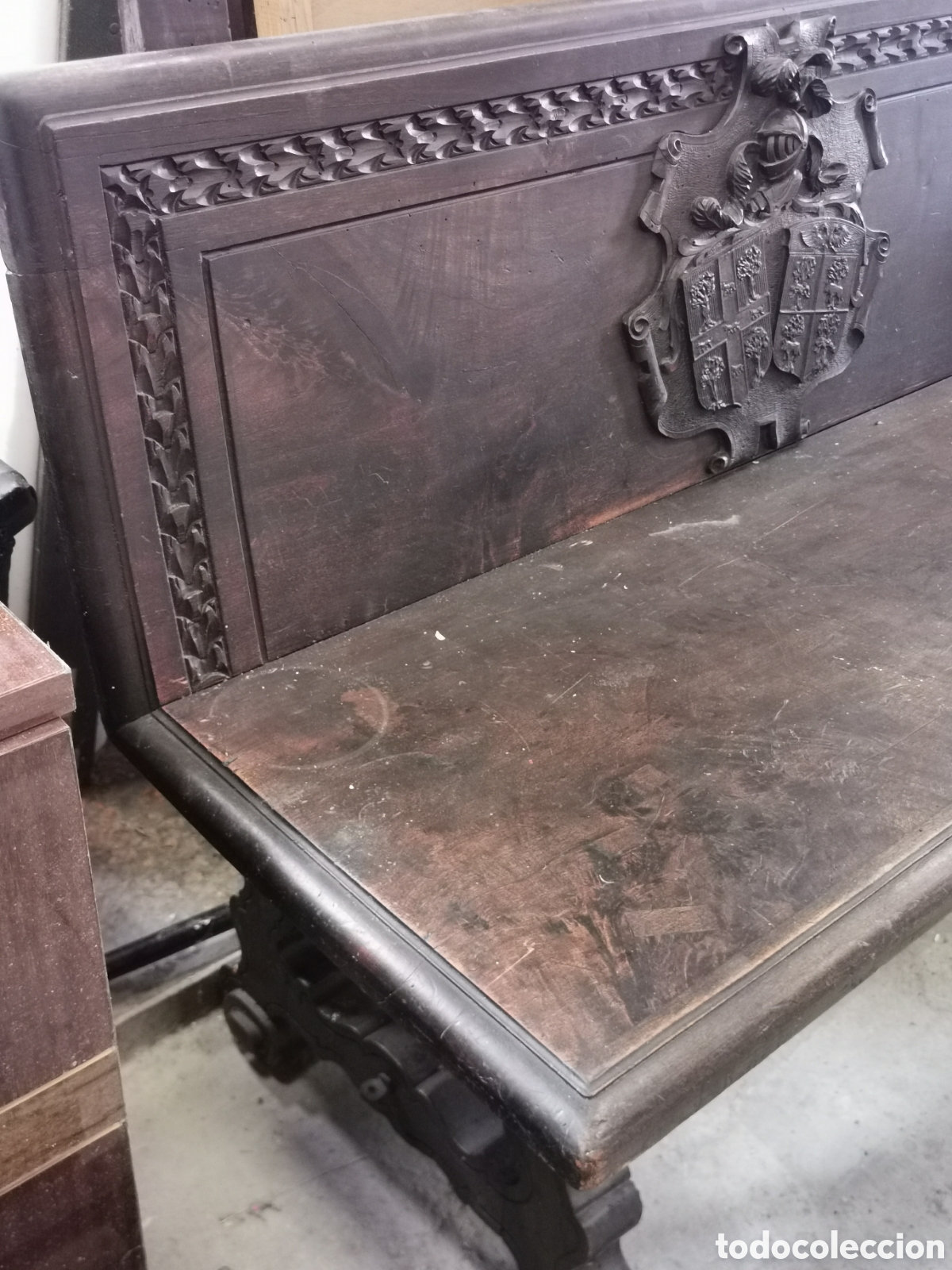 Antig&uuml;edades: Banco o esca&ntilde;o antiguo de madera. - Foto 4