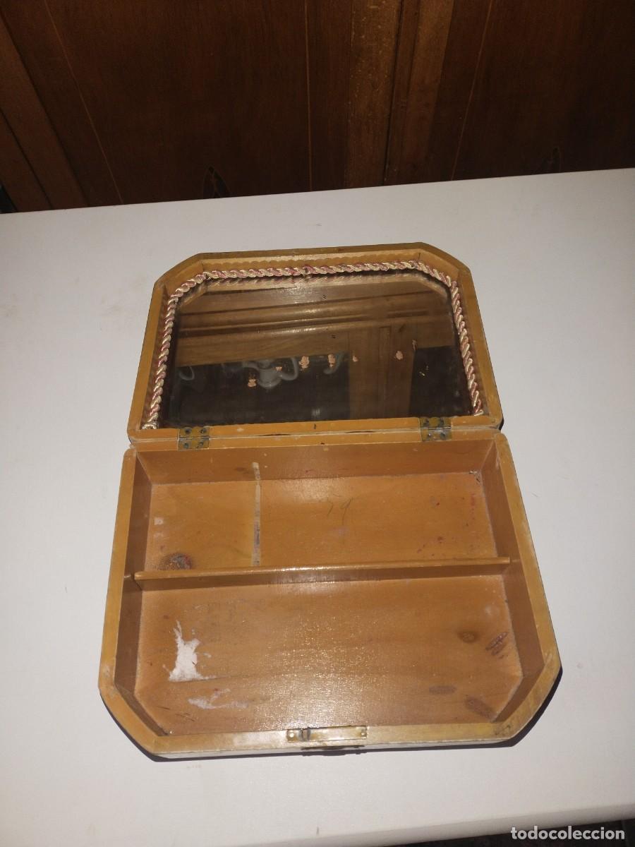 Antig&uuml;edades: Antigua caja neceser - Foto 6