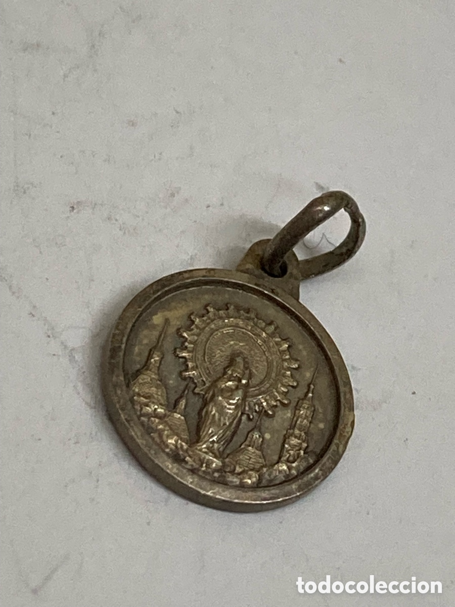 Antig&uuml;edades: Medalla de plata religiosa C183 - Foto 2
