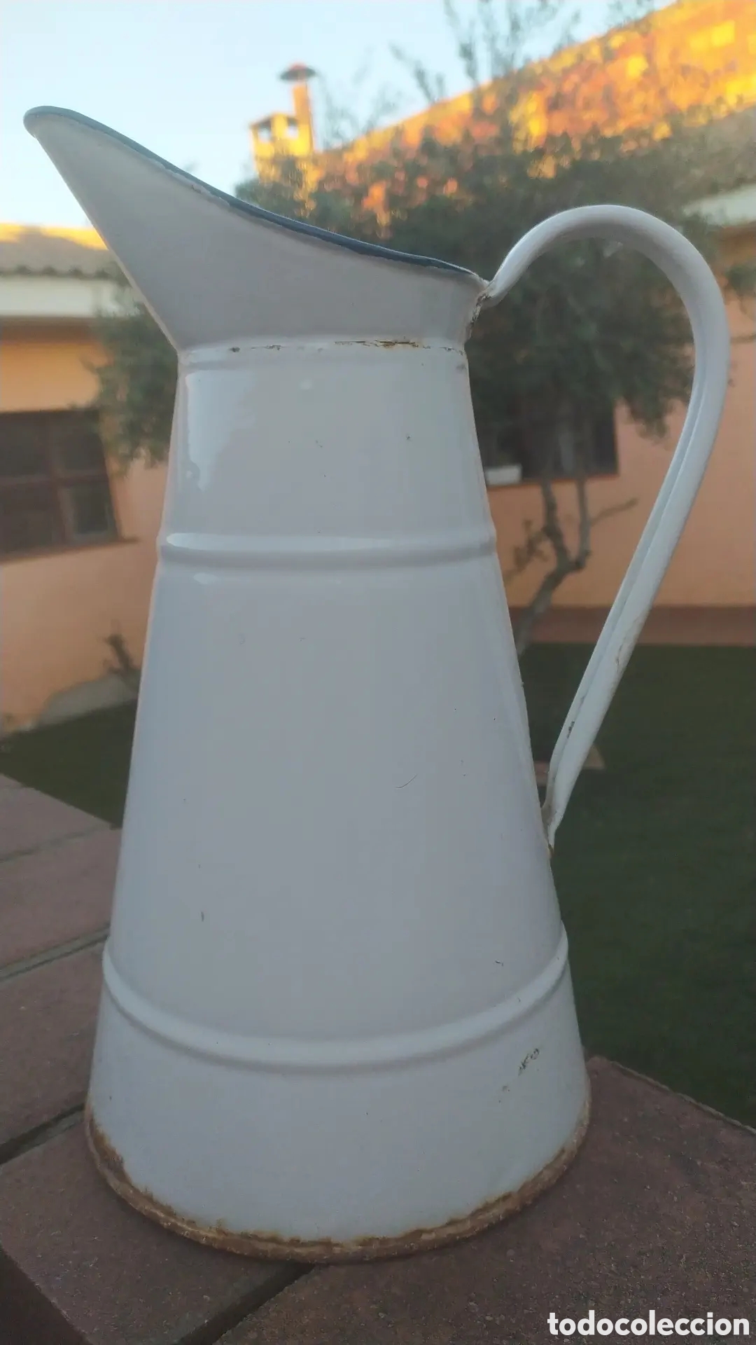 Oggetti Antichi: ANTIGUA Jarra de metal Esmaltada