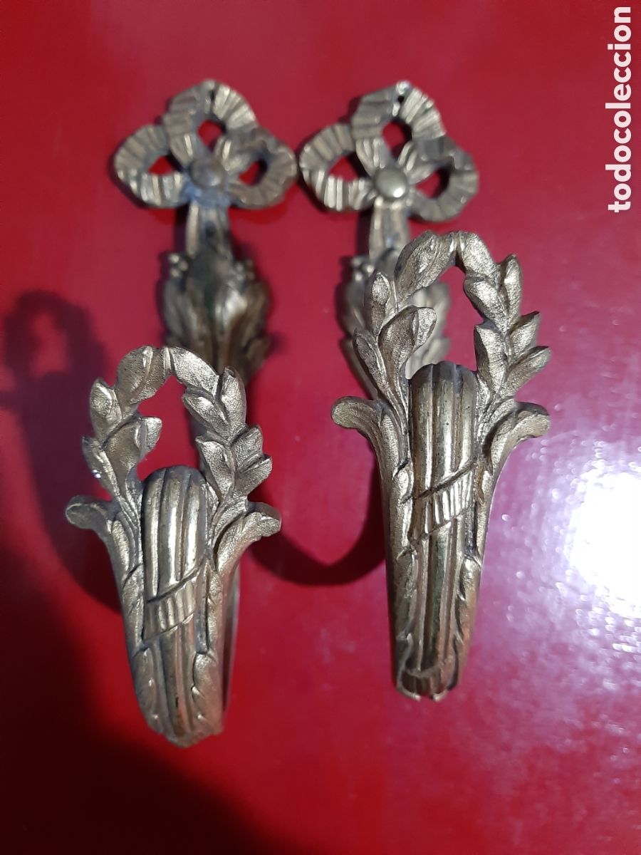 Antig&uuml;edades: Alzapa&ntilde;os Ormolu - Foto 1