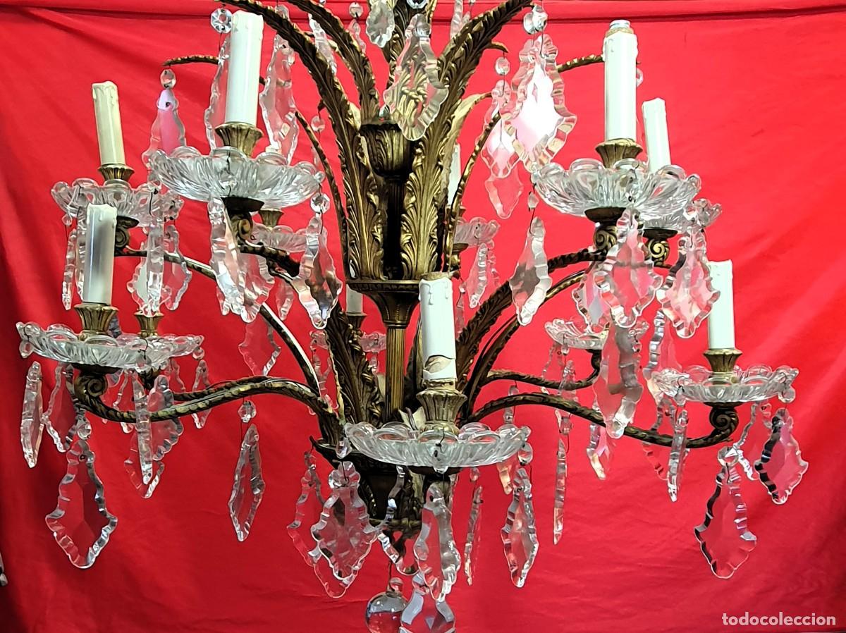 Antig&uuml;edades: Lampara antigua de bronce y cristal - Foto 1