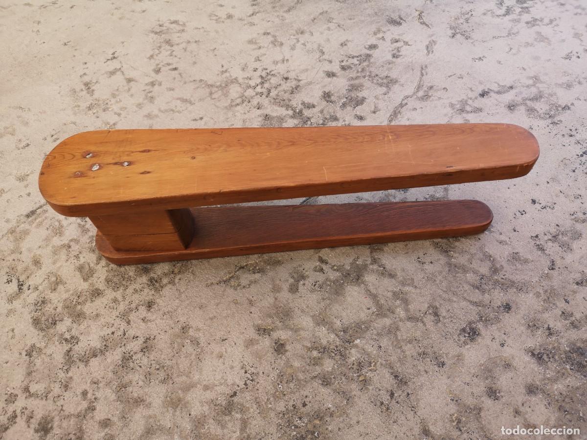 Antig&uuml;edades: Tabla de planchar mangas. - Foto 1