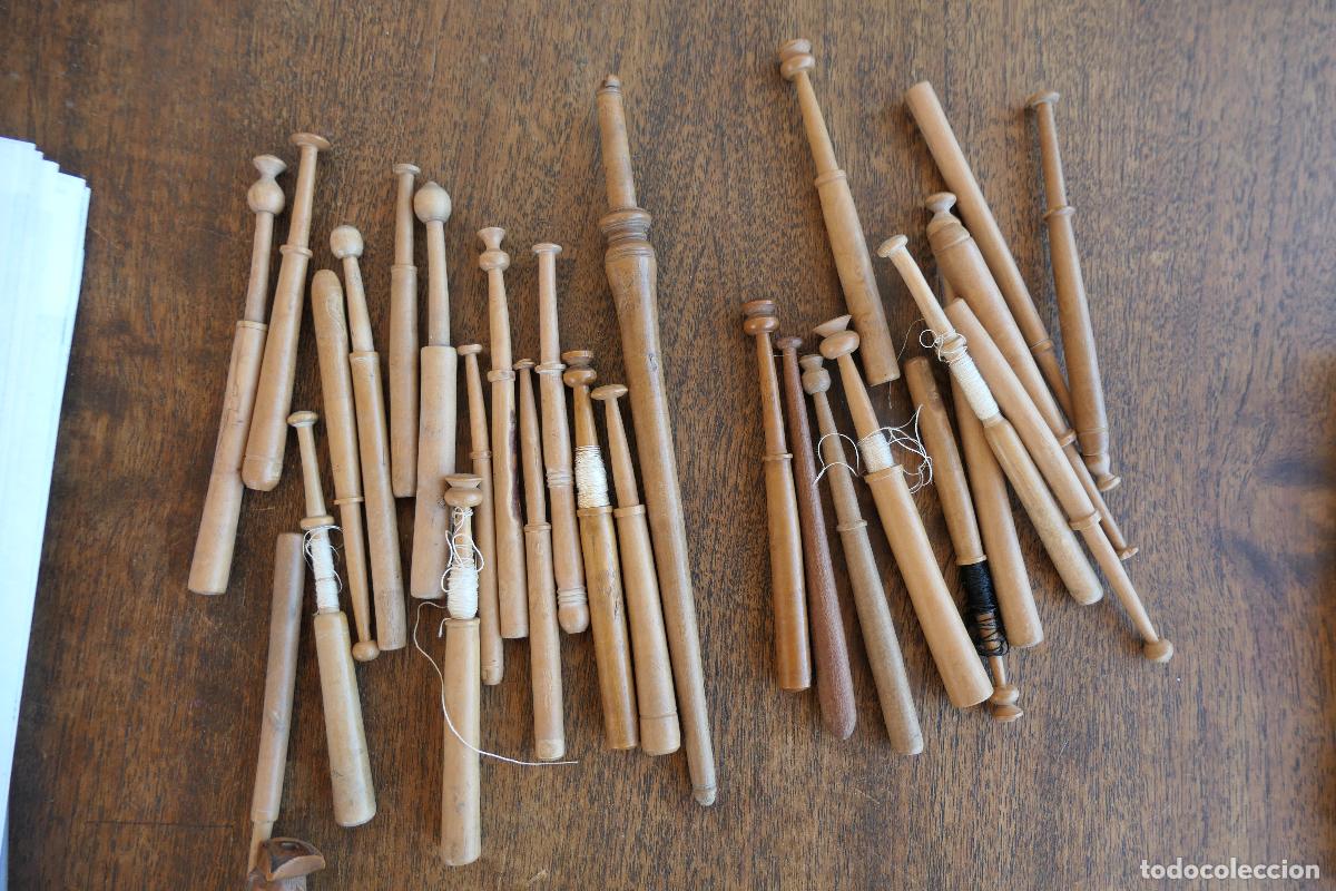Antig&uuml;edades: BOLILLOS DE MADERA ANTIGUOS - Foto 1