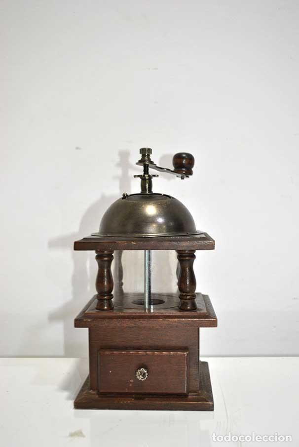 Antiquit&eacute;s: ANTIGUO MOLINILLO DE CAF&Eacute; DE MADERA