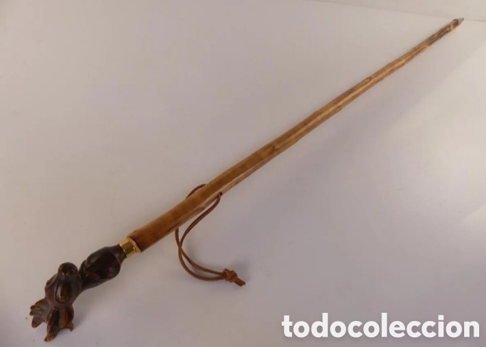 Antig&uuml;edades: Bast&oacute;n ciervo tallado en madera - Foto 3