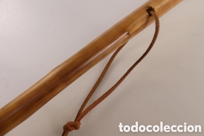 Antig&uuml;edades: Bast&oacute;n ciervo tallado en madera - Foto 4