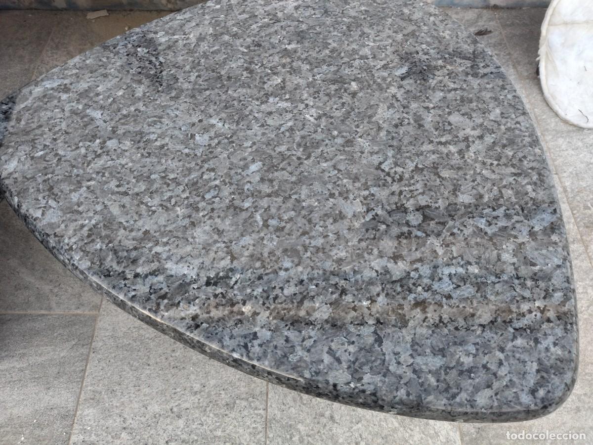 Antig&uuml;edades: Juego de 2 mesas de centro de m&aacute;rmol negro. - Foto 8