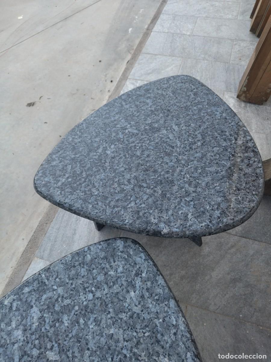 Antig&uuml;edades: Juego de 2 mesas de centro de m&aacute;rmol negro. - Foto 15