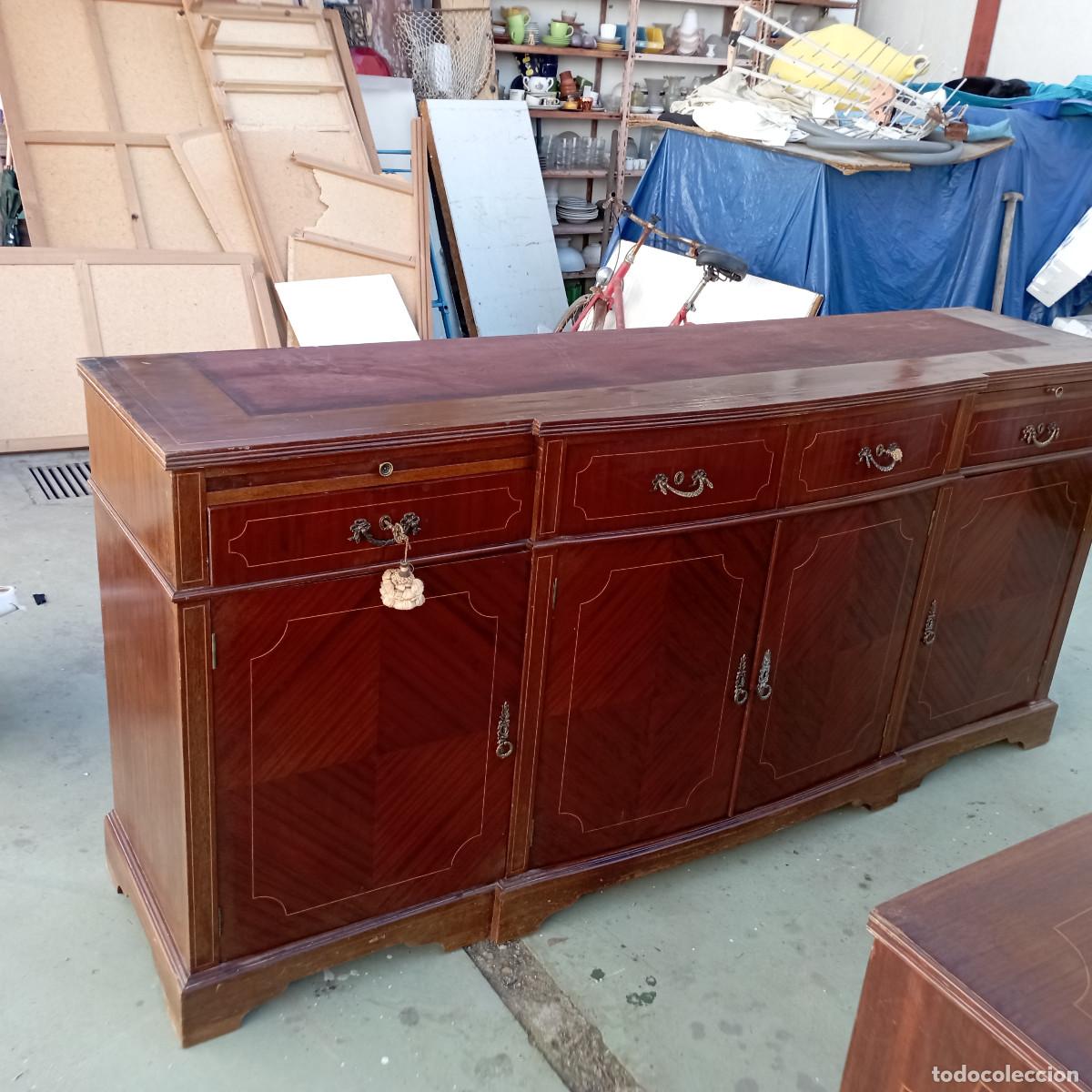 Antig&uuml;edades: mueble largo en sapeli - Foto 1