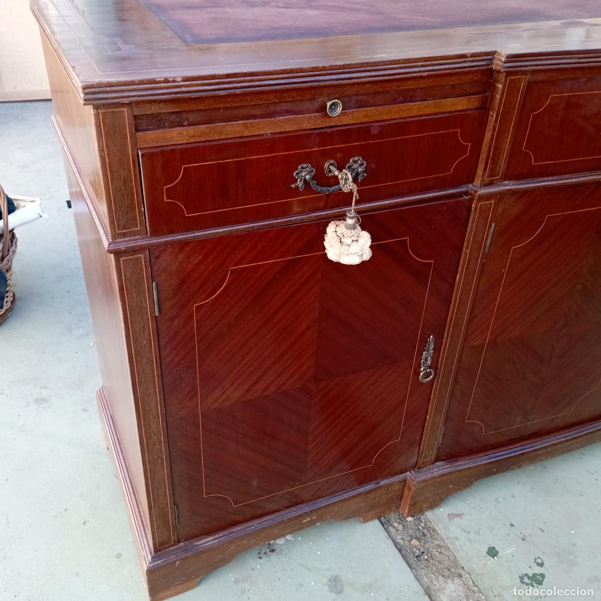 Antig&uuml;edades: mueble largo en sapeli - Foto 2