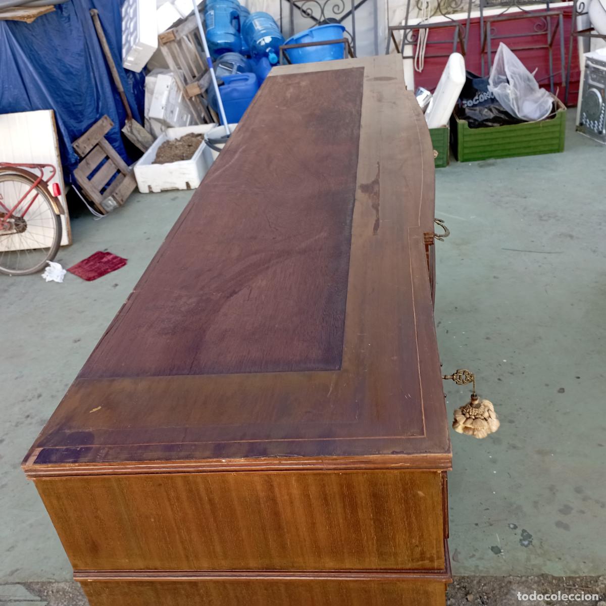 Antig&uuml;edades: mueble largo en sapeli - Foto 3