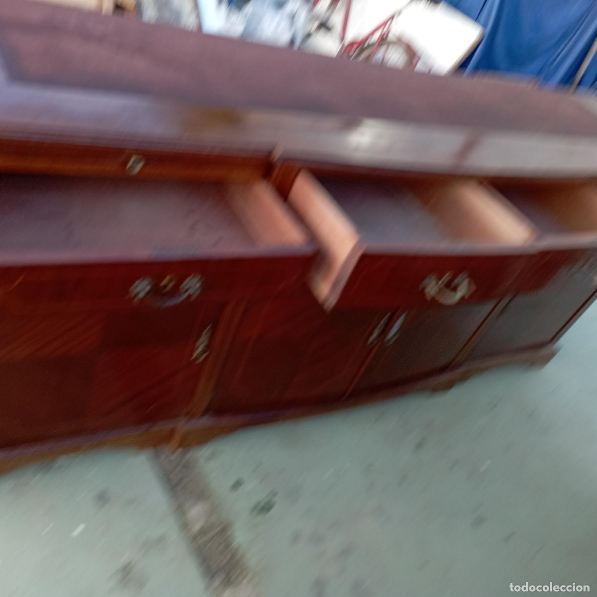 Antig&uuml;edades: mueble largo en sapeli - Foto 6