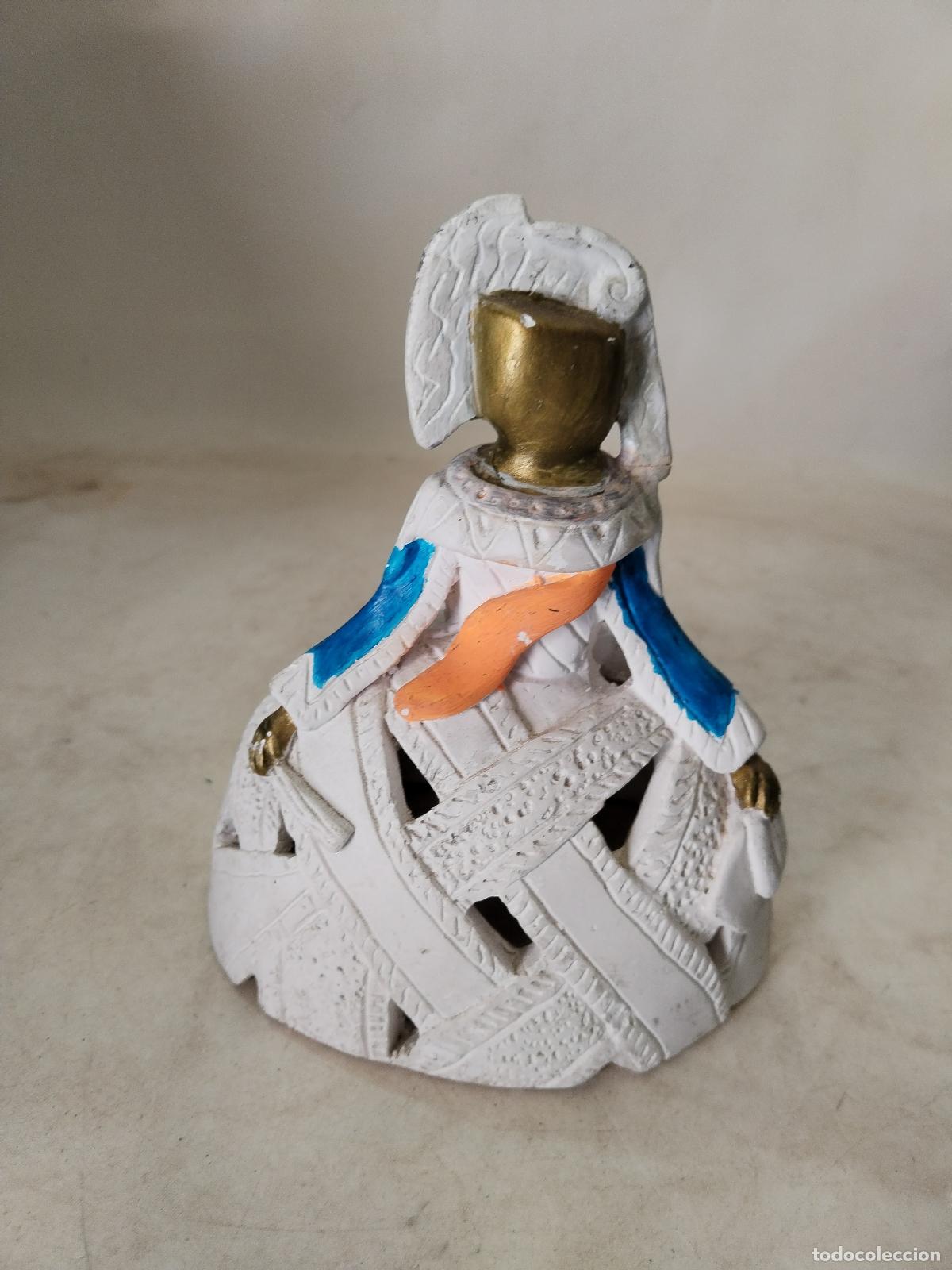 Antig&uuml;edades: figura de menina - Foto 4
