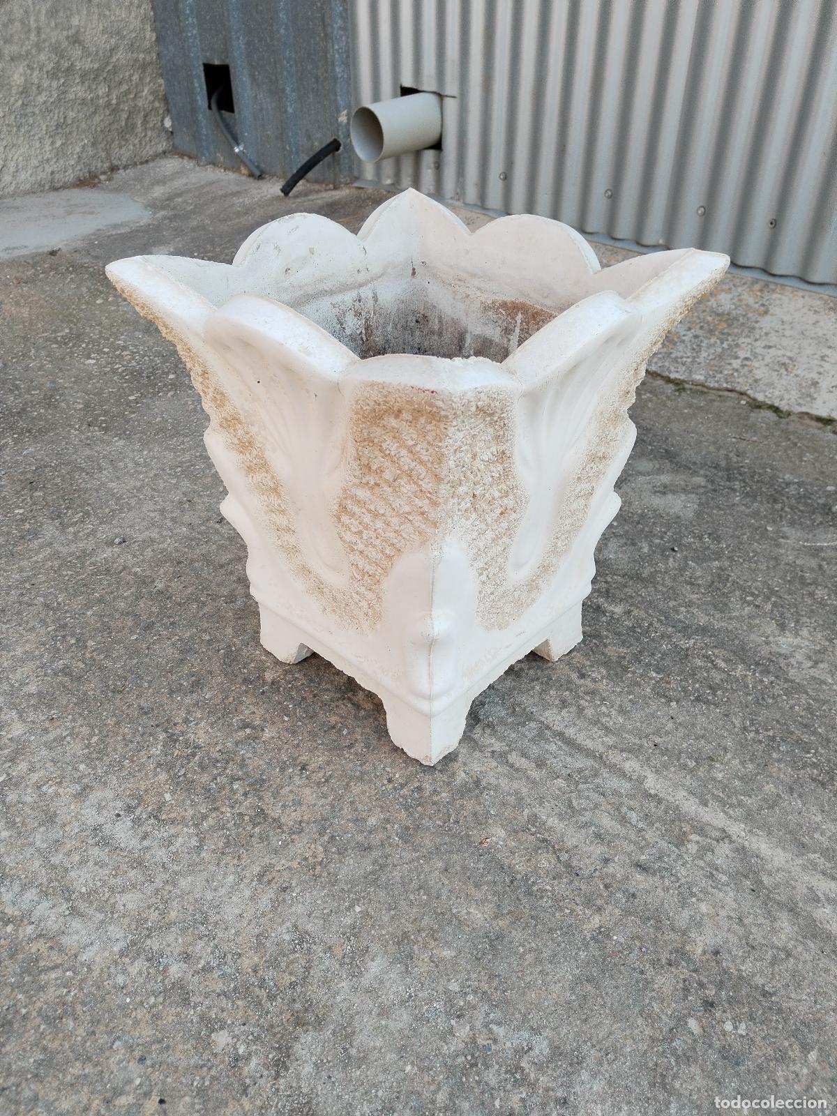 Antig&uuml;edades: macetero de piedra artificial - Foto 3