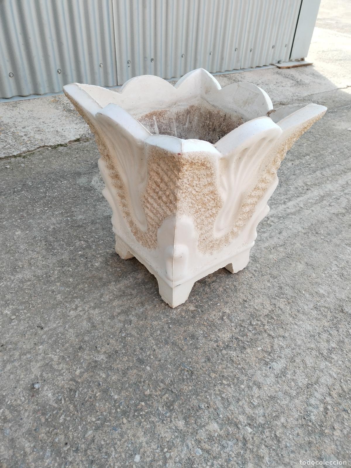 Antig&uuml;edades: macetero de piedra artificial - Foto 4