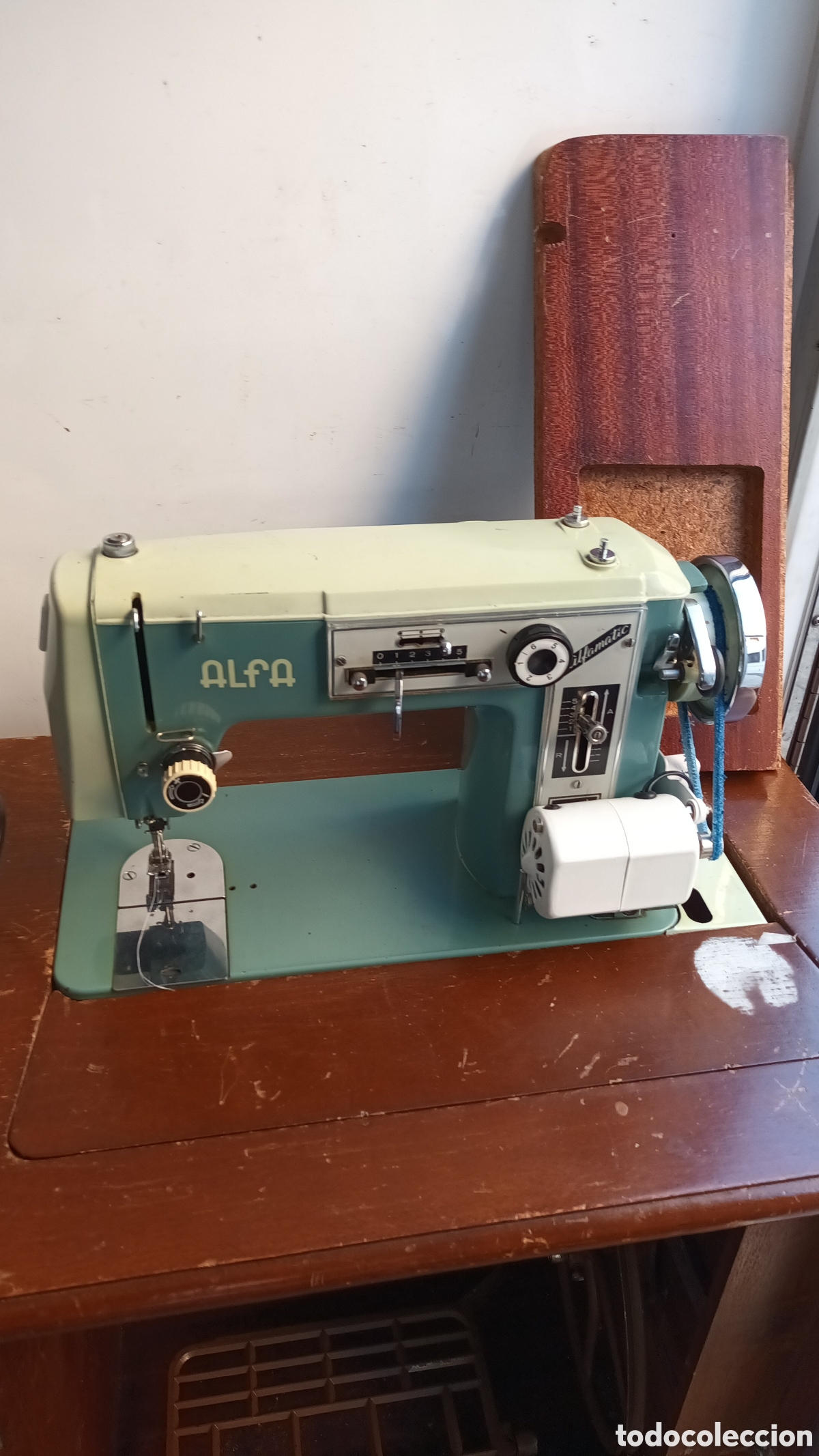 Antig&uuml;edades: m&aacute;quina d coser - Foto 4