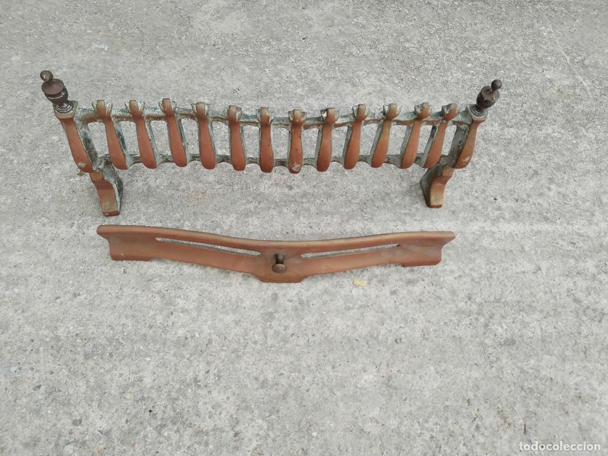 Antig&uuml;edades: rejilla de chimenea en bronce - Foto 5