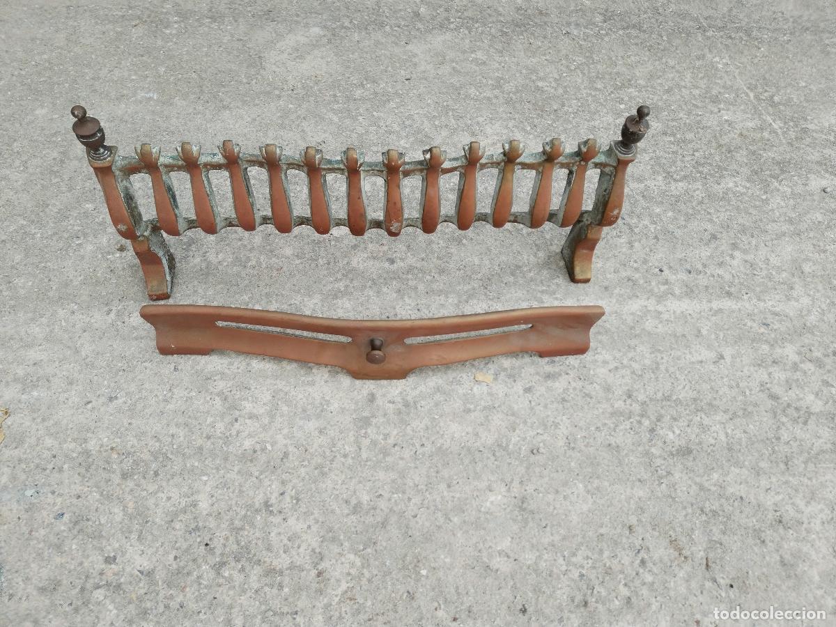 Antig&uuml;edades: rejilla de chimenea en bronce - Foto 6