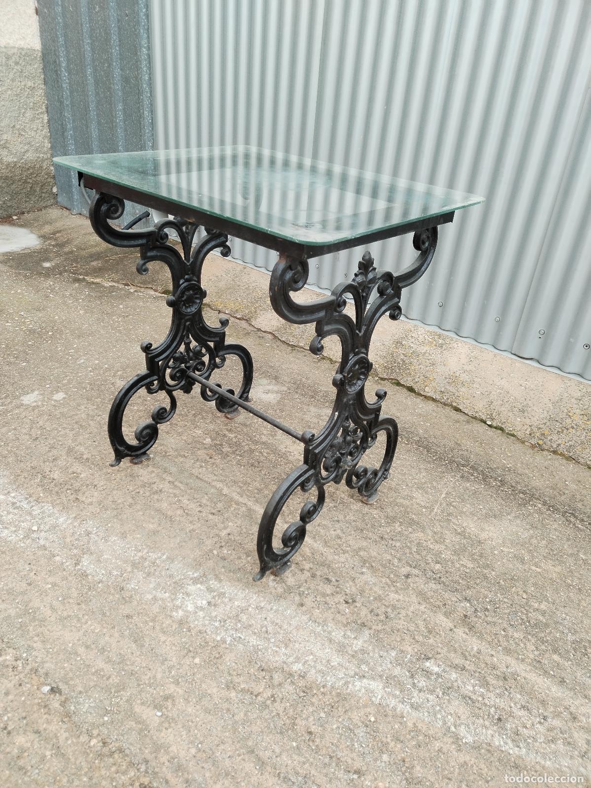 Antig&uuml;edades: mesa de hierro fundido - Foto 4