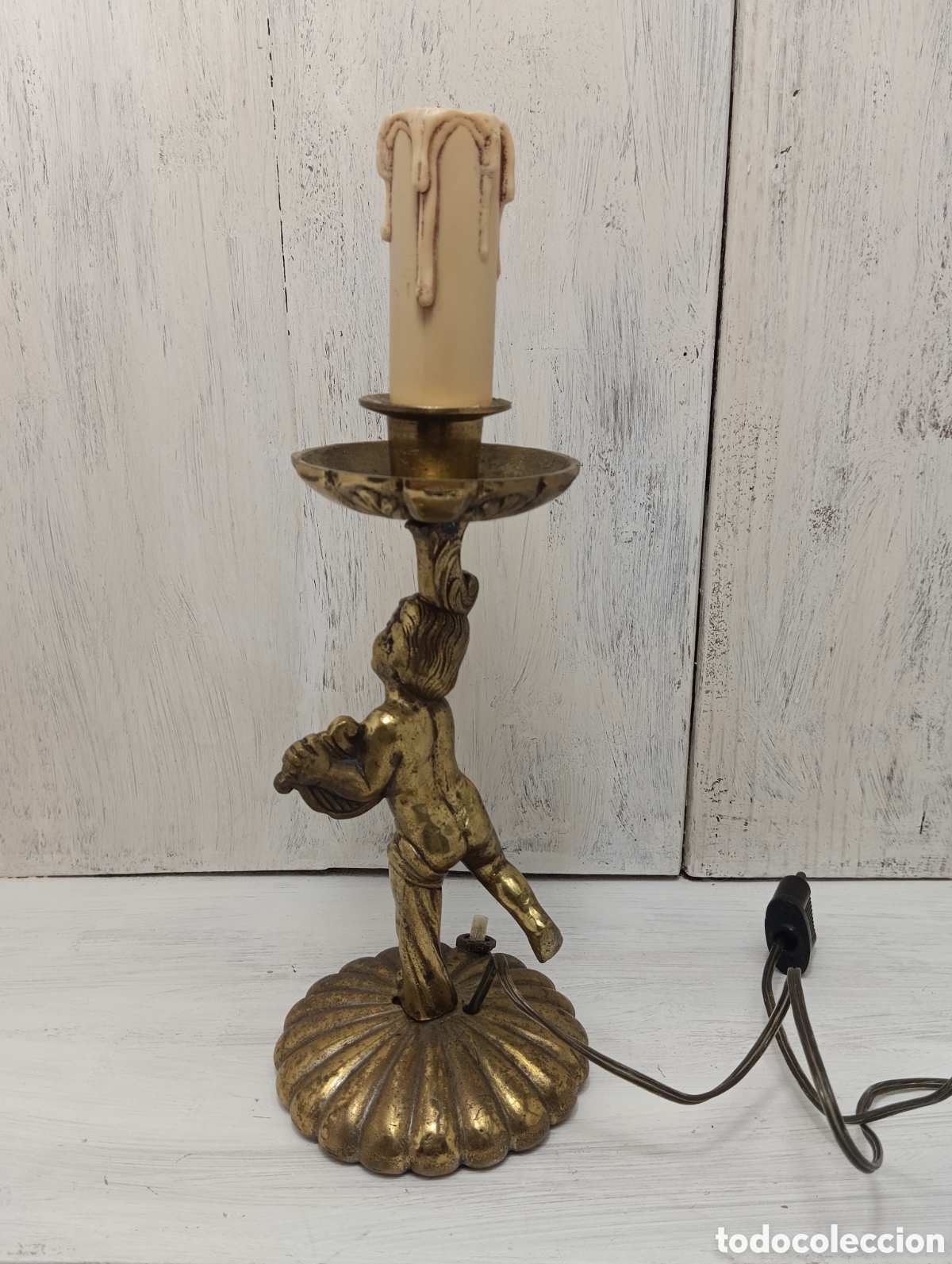 Antig&uuml;edades: Antigua L&aacute;mpara de Mesa Lat&oacute;n Querub&iacute;n. - Foto 1