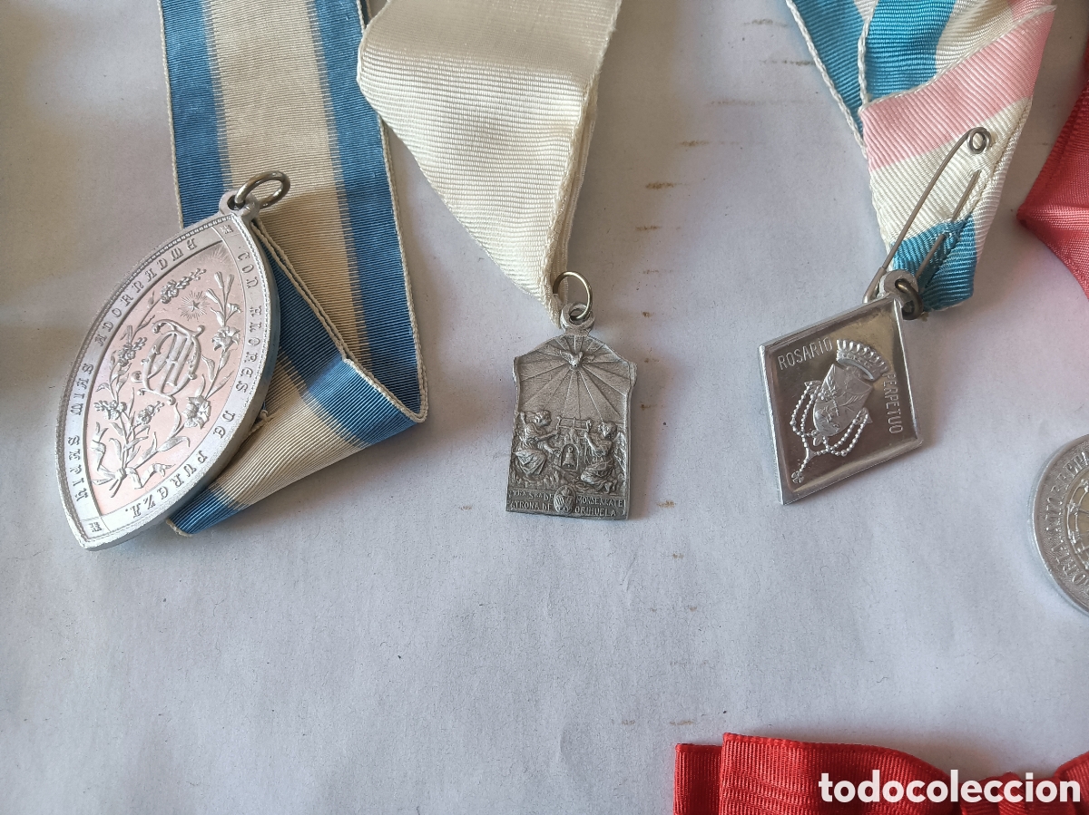 Antig&uuml;edades: Lote de medallas religiosas - Foto 8
