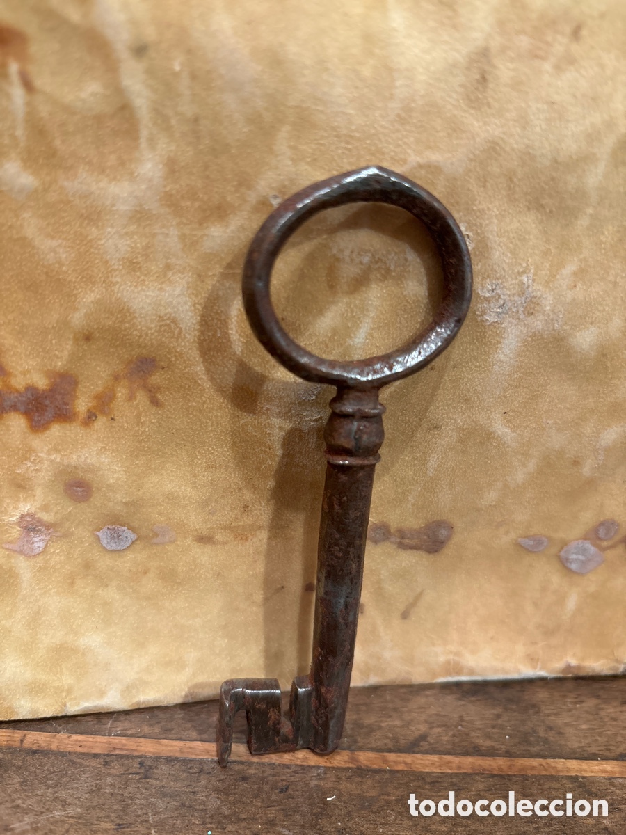 Antig&uuml;edades: Llave de forja Siglo XVII - Foto 4