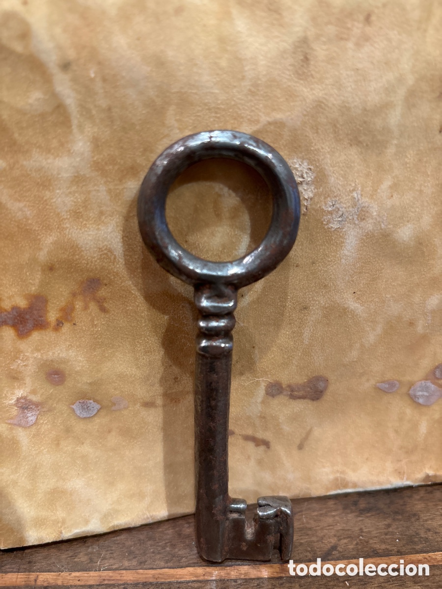 Antig&uuml;edades: Llave de forja siglo XVII - Foto 2